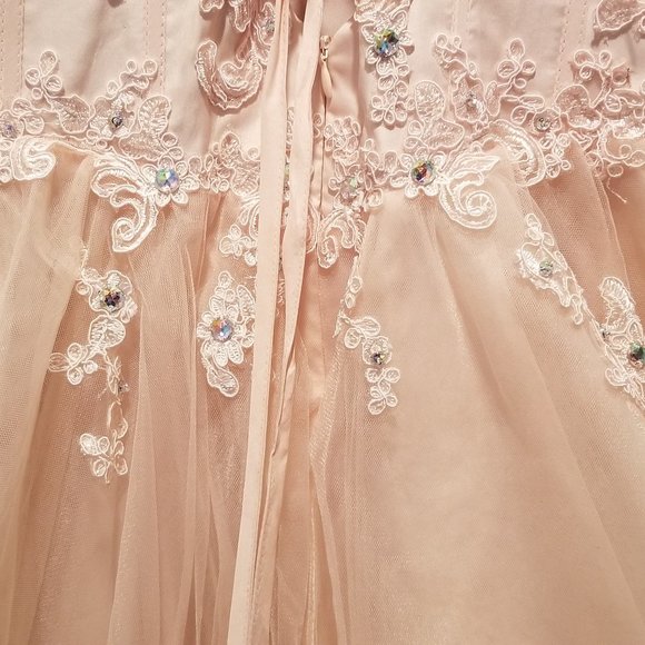 Girls lace up dress with rhinestones - Picture 3 of 6